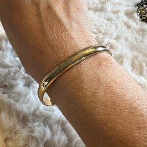 Elegant Gold Bangle Bracelet